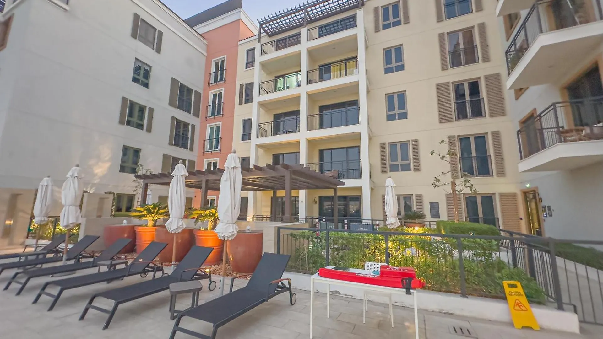 Escape24 - Luxury 2Br In La Rive 3 With Beach Access At La Mer Jumeriah 1 דובאי איחוד האמירויות הערביות