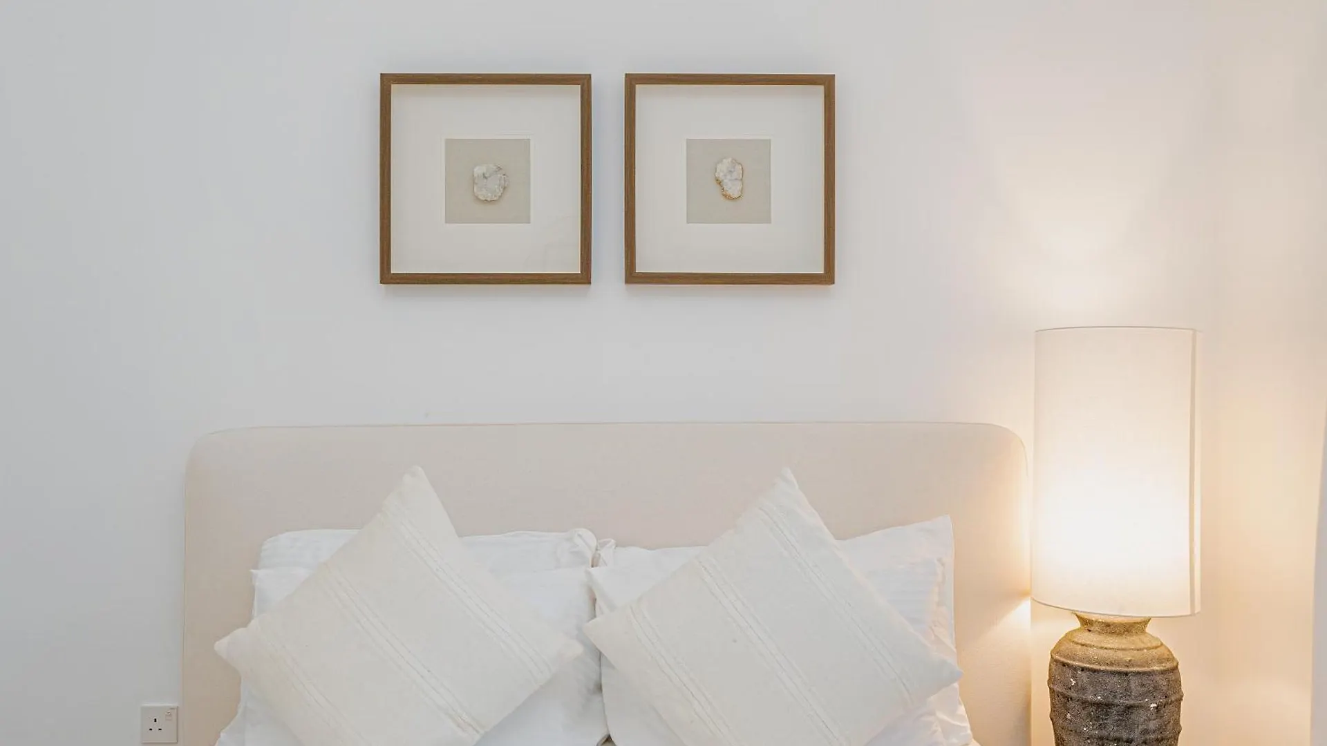 Apartment Escape24 - Luxury 2Br In La Rive 3 With Beach Access At La Mer Jumeriah 1 Dubai United Arab Emirates