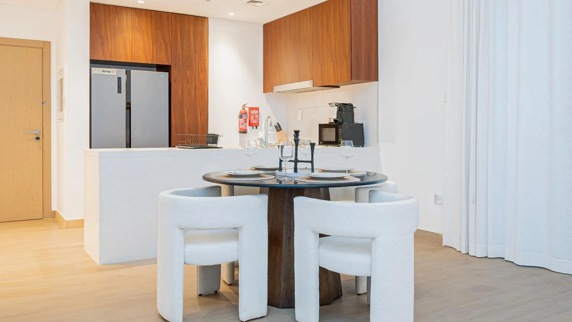 Escape24 - Luxury 2Br In La Rive 3 With Beach Access At La Mer Jumeriah 1 Dubai Lejlighed