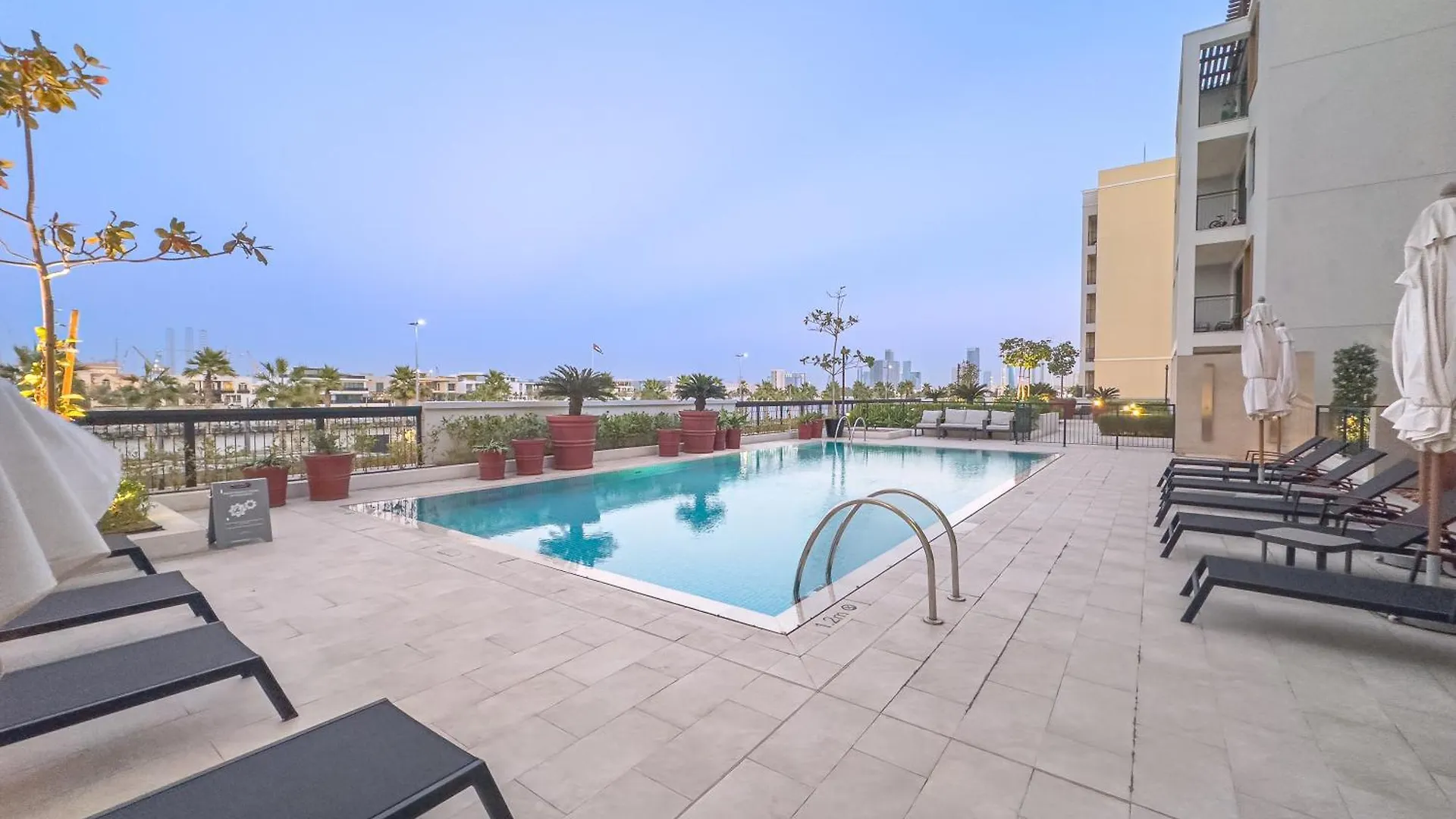 Escape24 - Luxury 2Br In La Rive 3 With Beach Access At La Mer Jumeriah 1 Dubai
