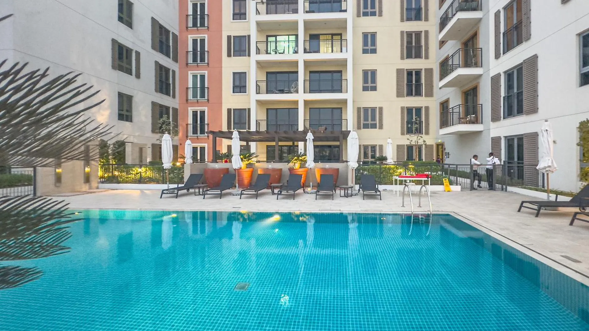 Lejlighed Escape24 - Luxury 2Br In La Rive 3 With Beach Access At La Mer Jumeriah 1 Dubai Forenede Arabiske Emirater